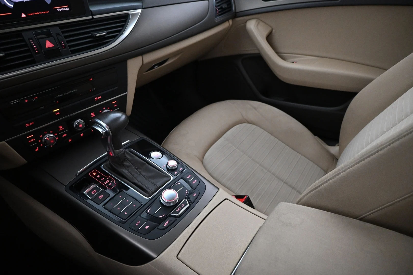 Car Image - 5Xpk6KcLlAqFs4XUJ6RbkH