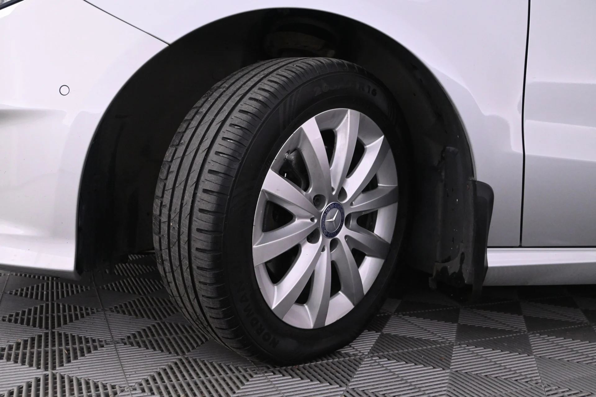 Car Image - 5DZvjDC3LMdWPYxJFfM13N