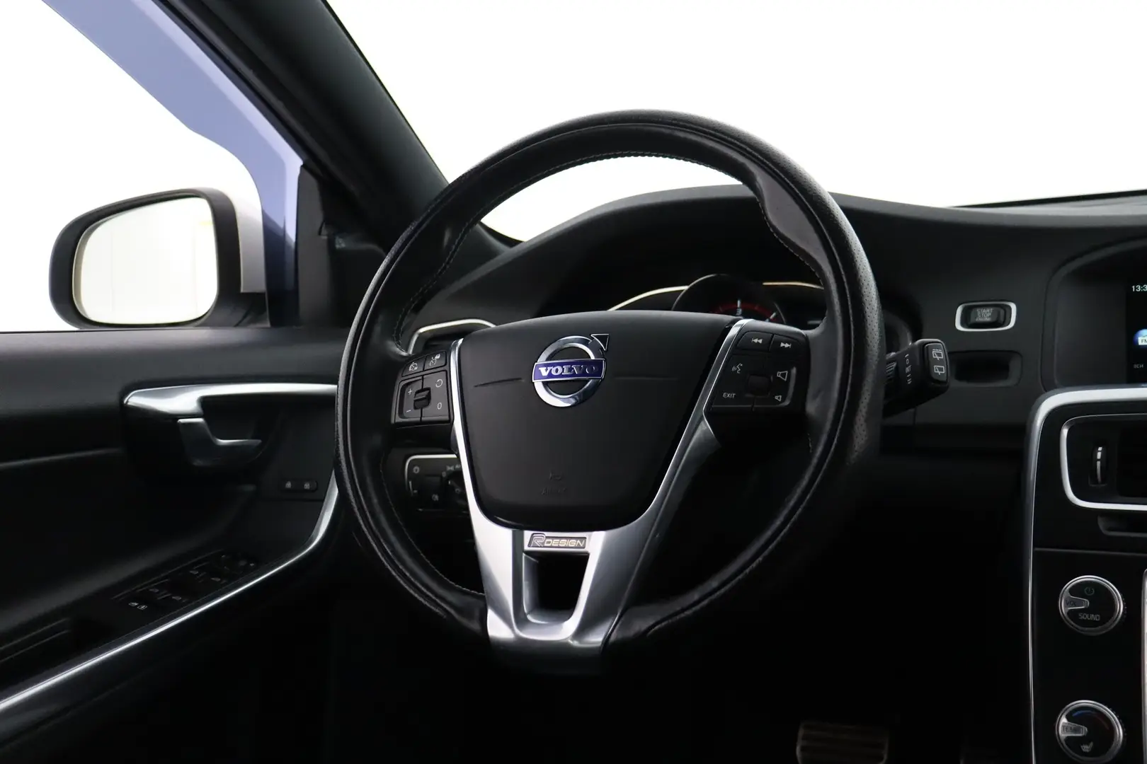 Car Image - 1XevqQoQBnIssFU4NZgdKv