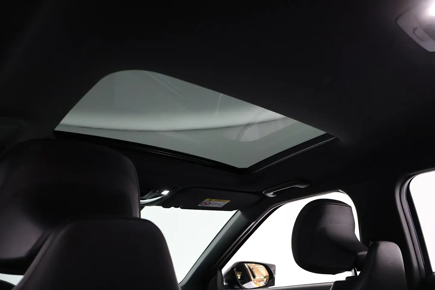 Car Image - 5R1VA3te1jc8C9kHPzs2Bq
