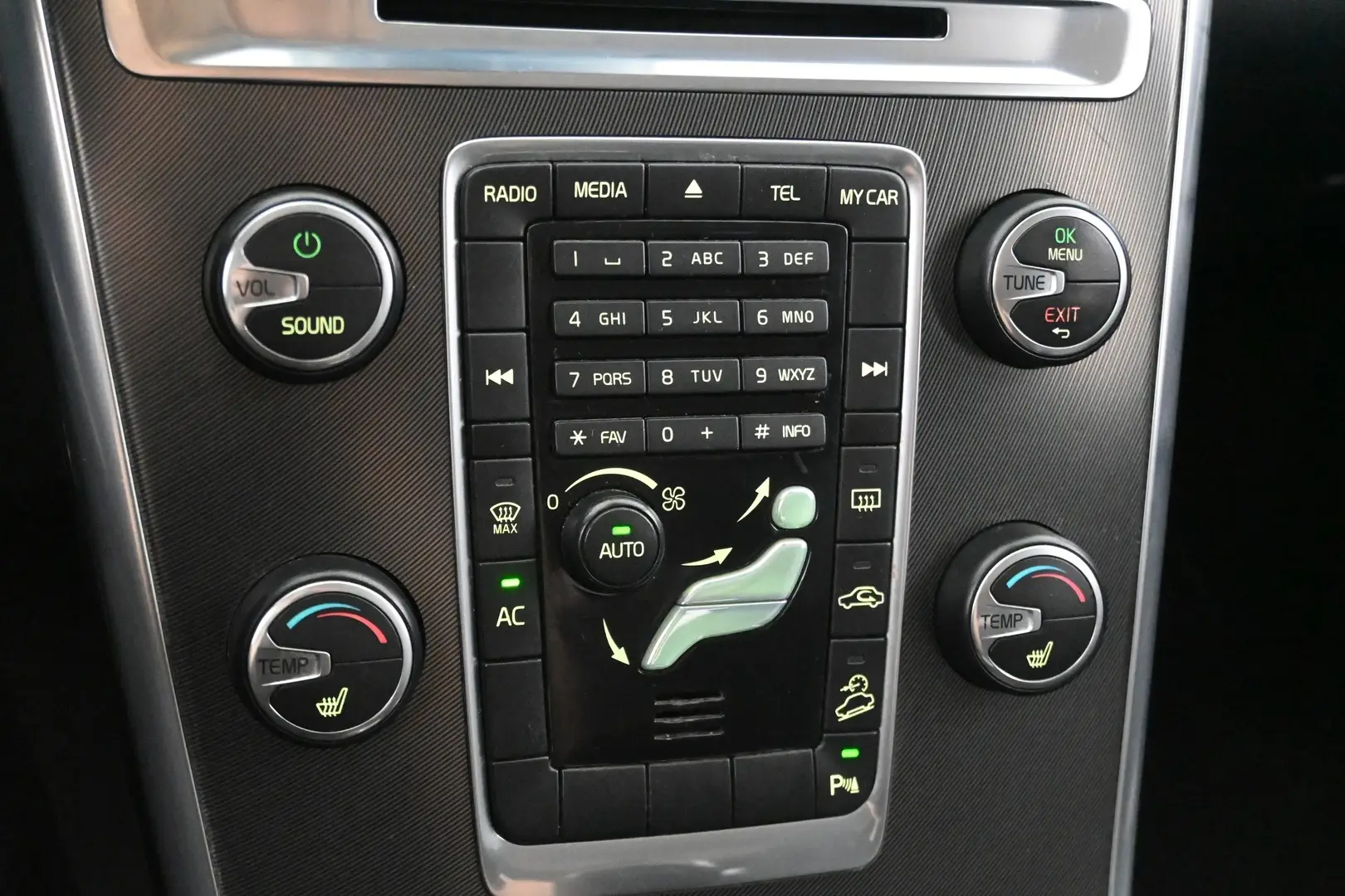 Car Image - 7rYDK8beb4cE1PoJ5bJHJz