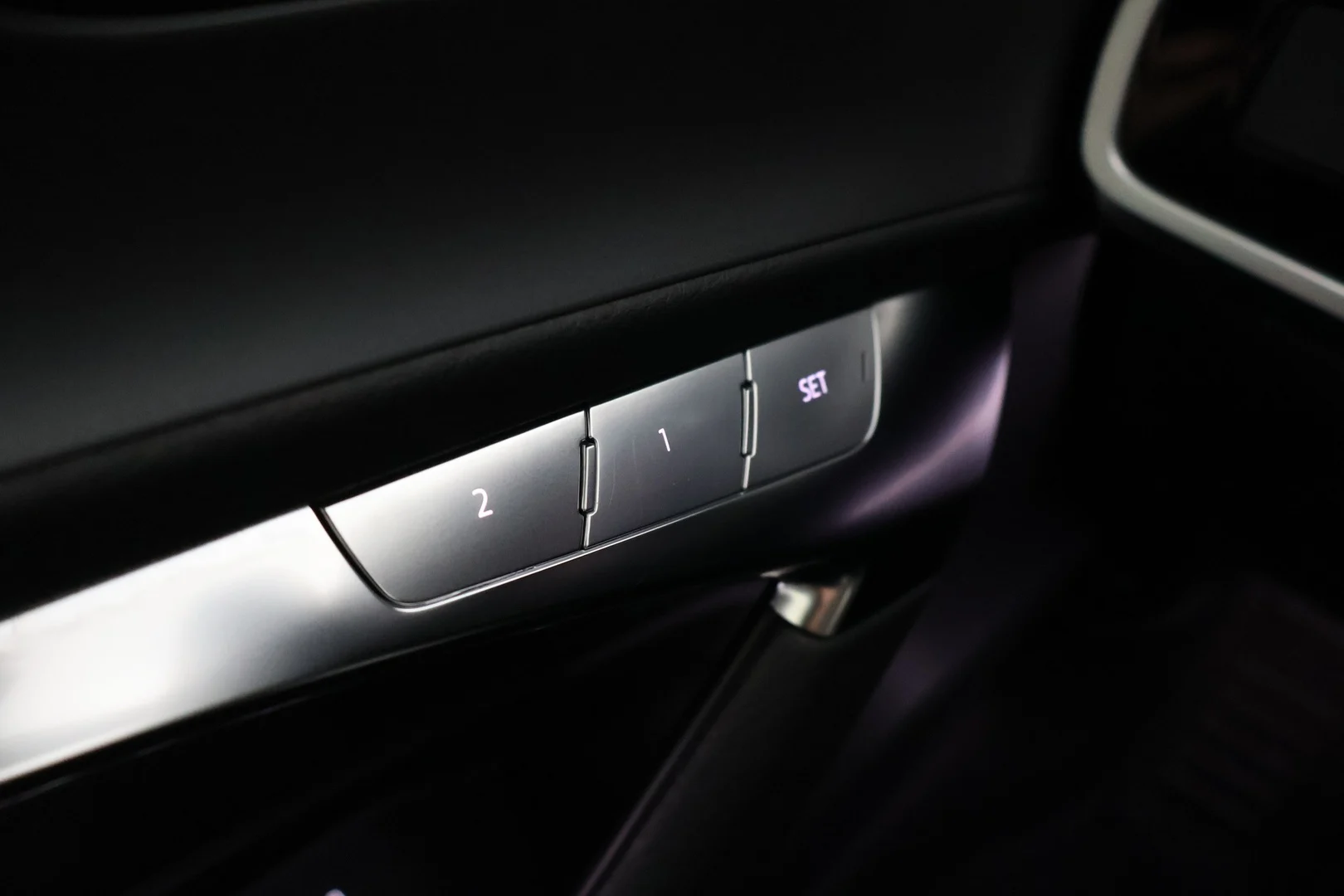 Car Image - 1qc3AlF4hs3u1DAIb2gHmi