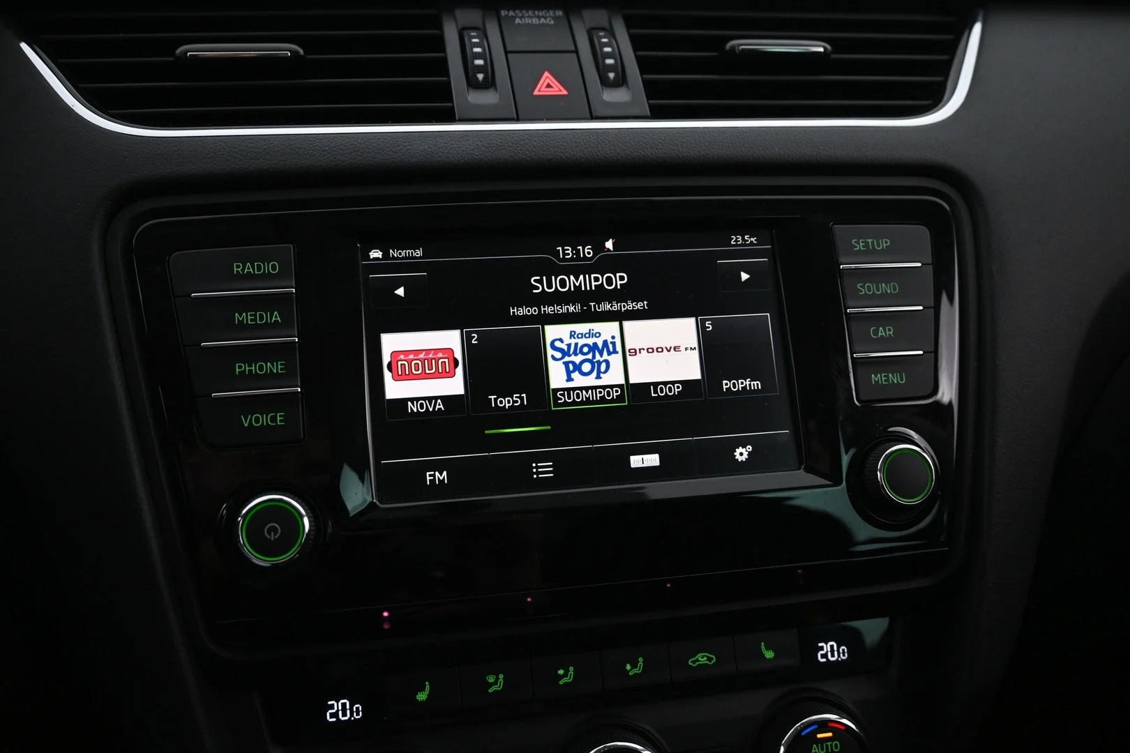 Car Image - 2Q4XcGlGjuImrbX3qycF8