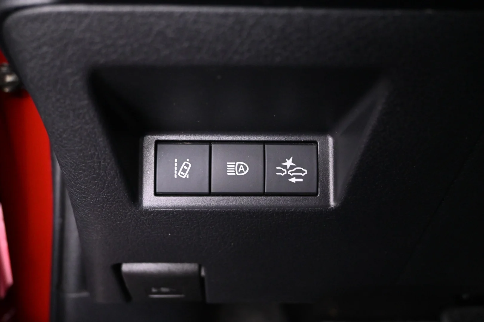 Car Image - 5XEI8NEQYwTVV7zhaR6L7t