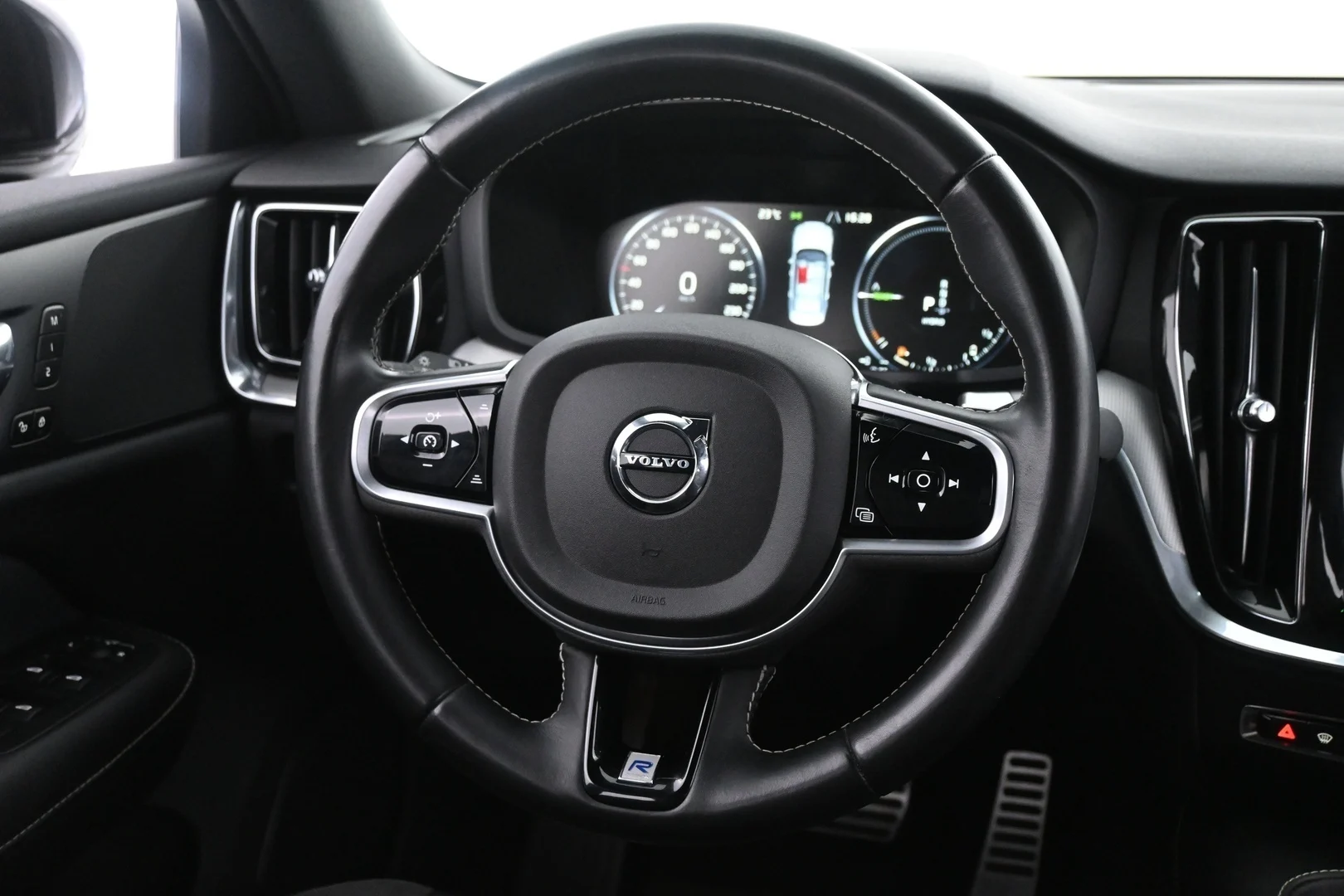 Car Image - 10Vrtq7D1rDmDQvZvlNR1A