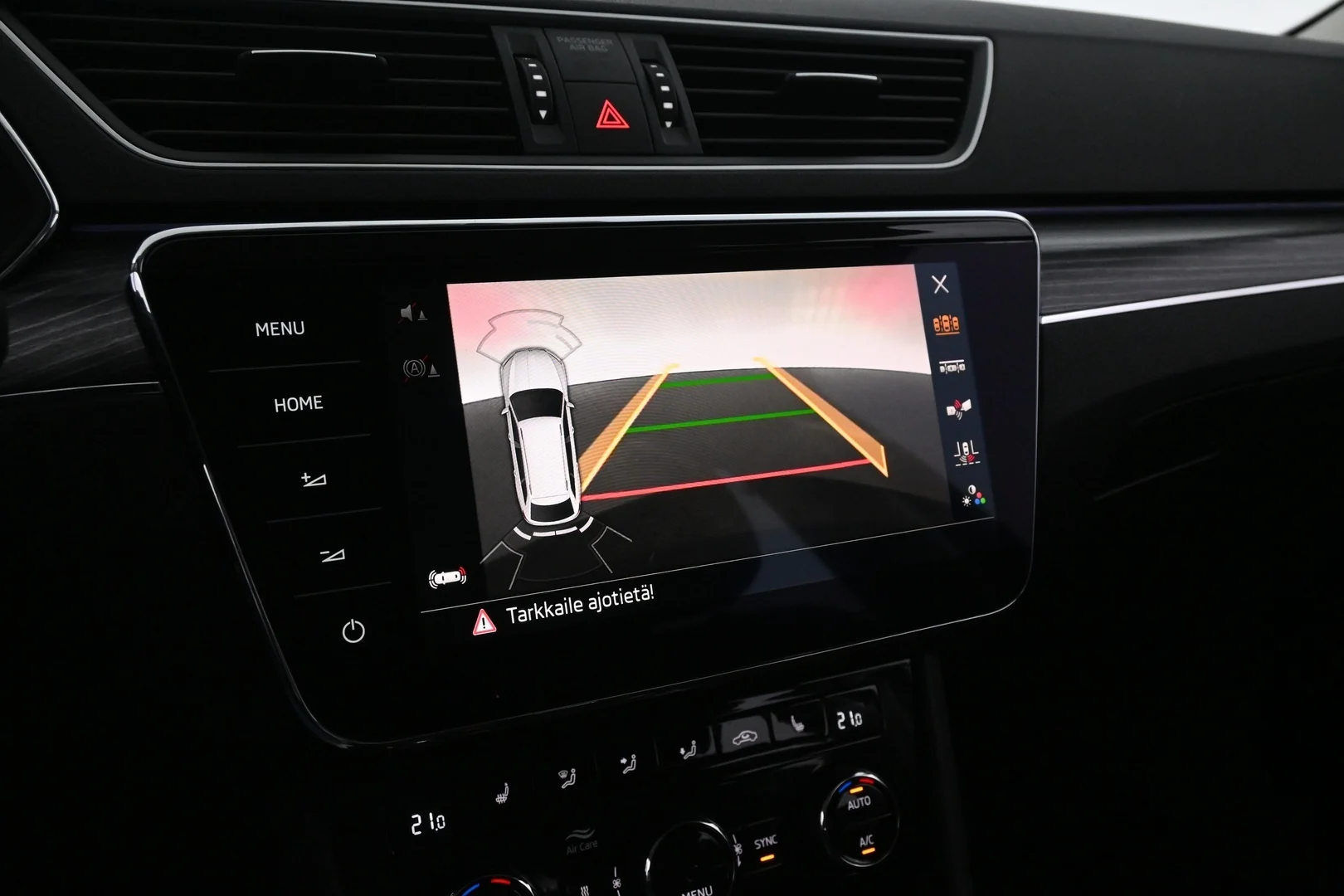Car Image - zUvqFzreCXsyLiNV7CtkP
