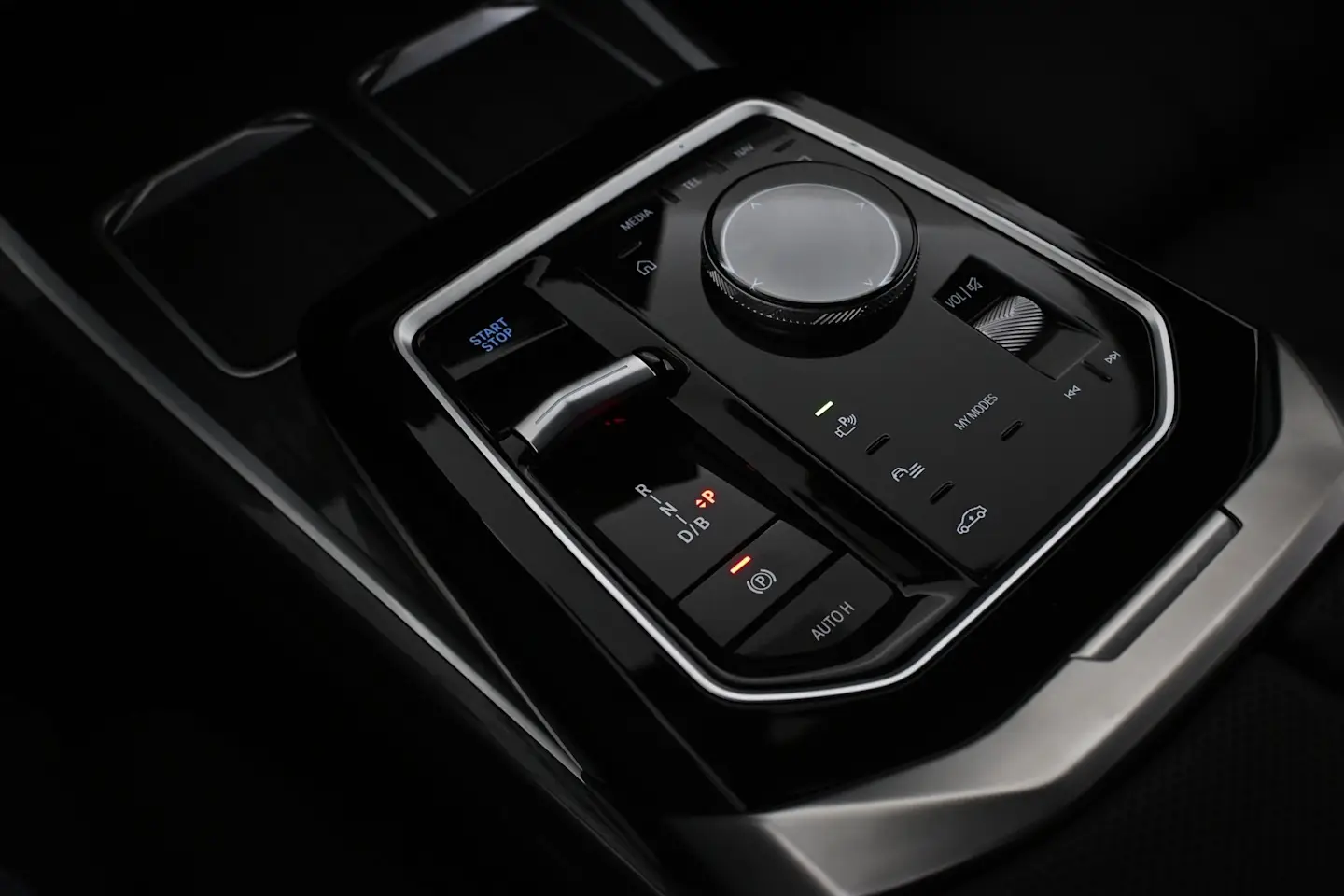 Car Image - 5az1c4F94aKq9M6FX9n1zt