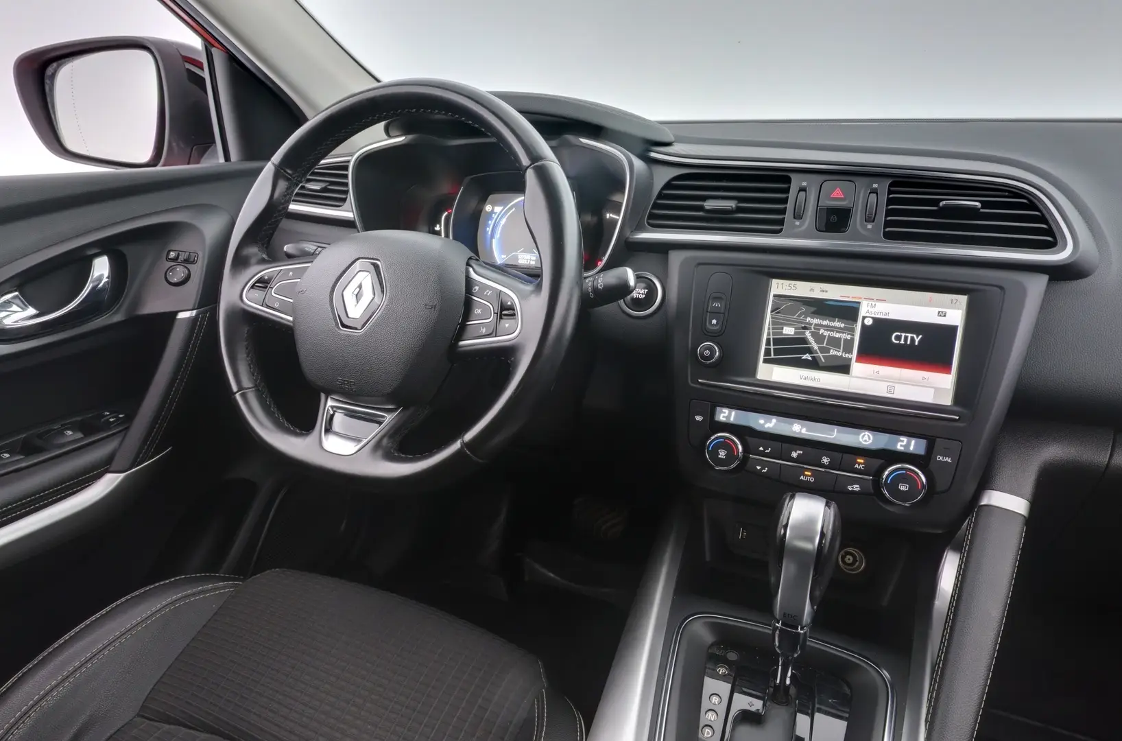 Car Image - 46jN0kBdXzrwwAGIuE90i0