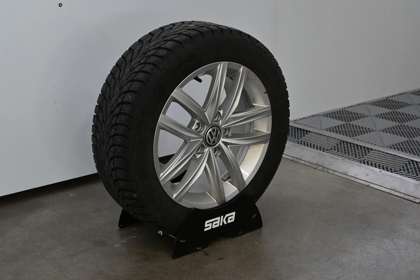 Car Image - 557P49LeIhLumif45Twjpz