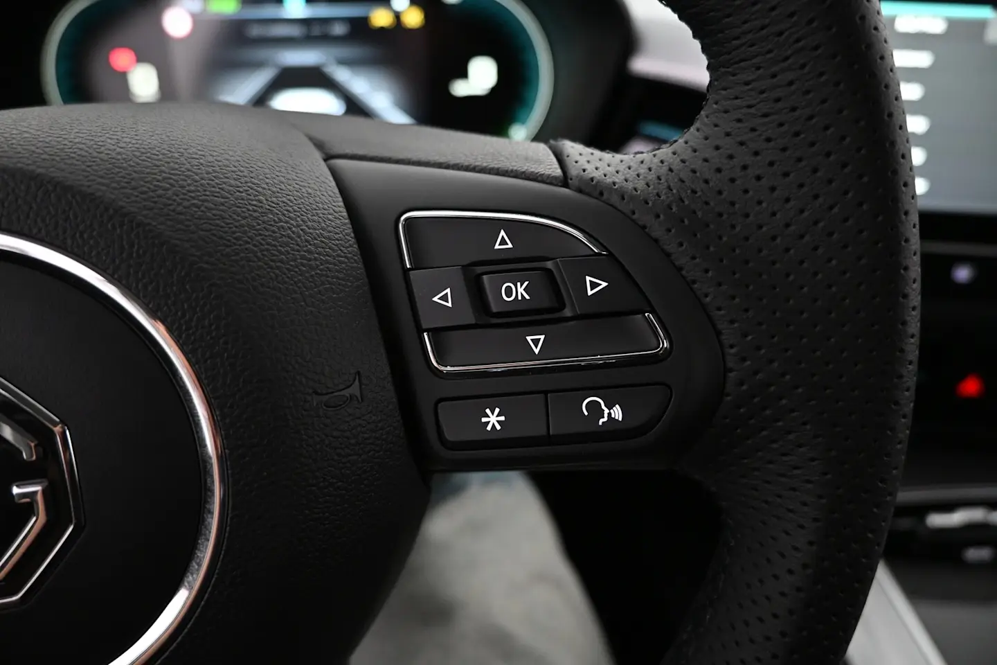 Car Image - 1fAHa7VBFaoojGRQjhBs7E
