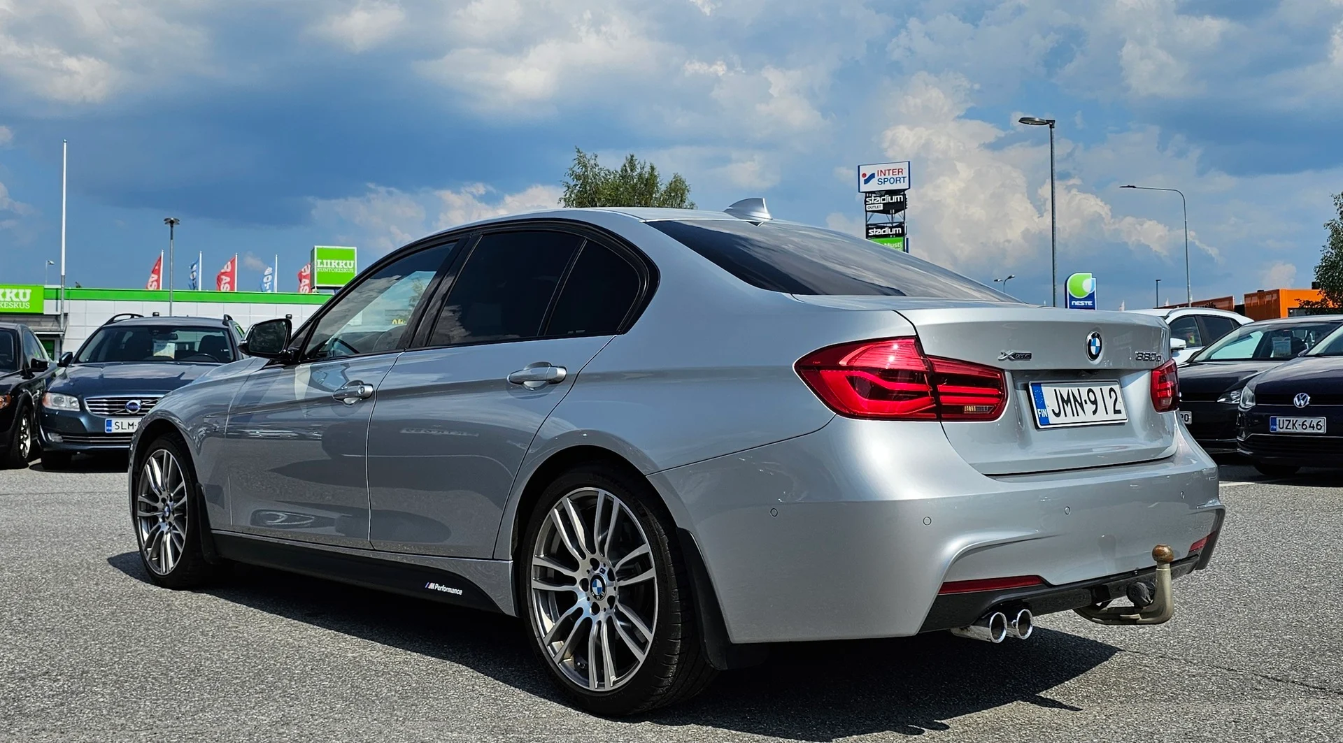 Car Image - 4SlzjSC9uTHKIb8wQaaOLK