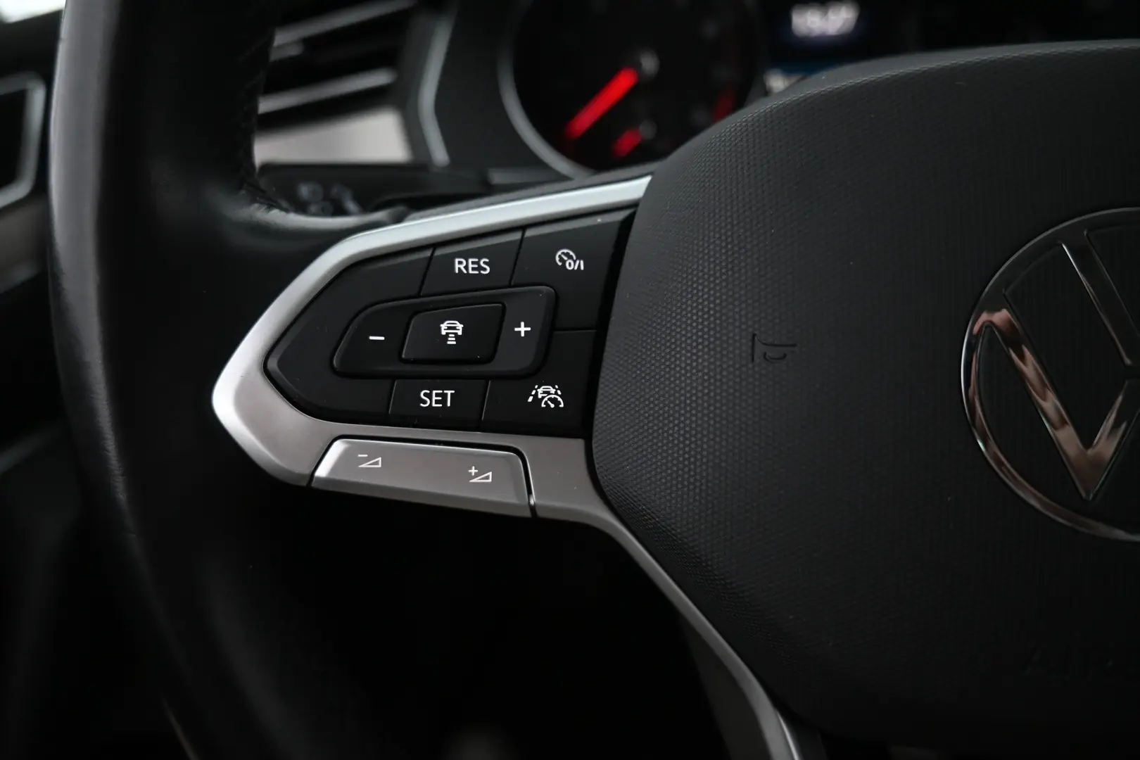 Car Image - 2geqohTM1Z88ld4B2PLO1M