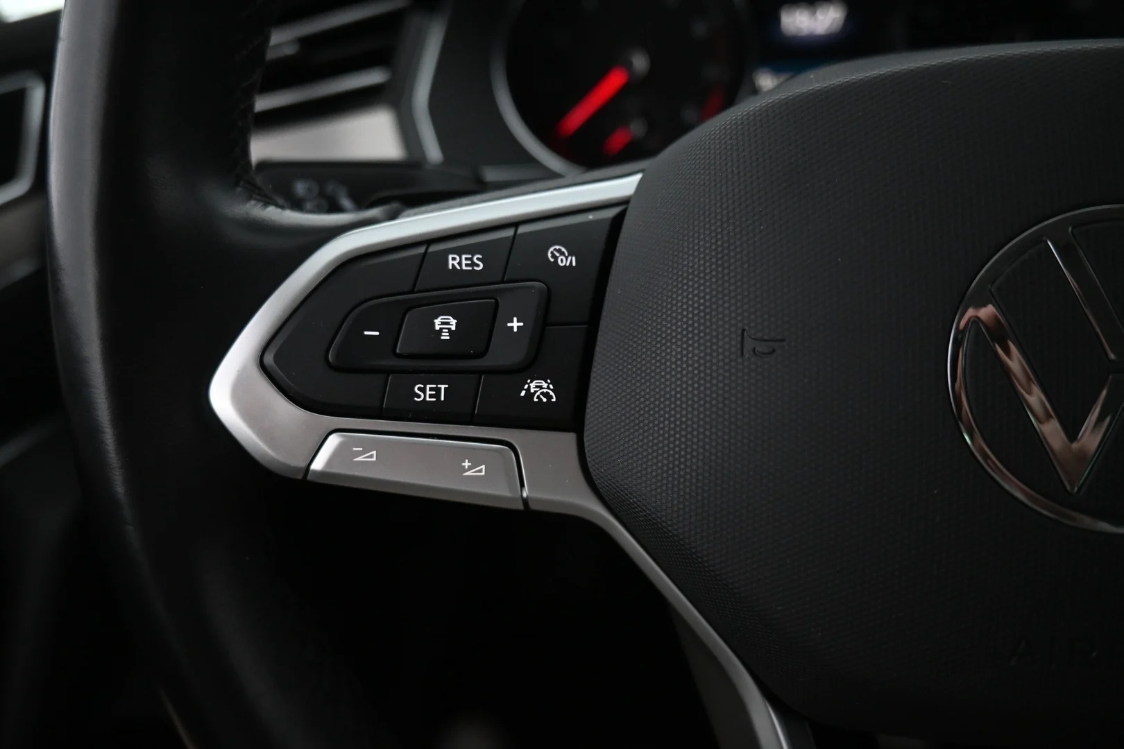 Car Image - 2geqohTM1Z88ld4B2PLO1M