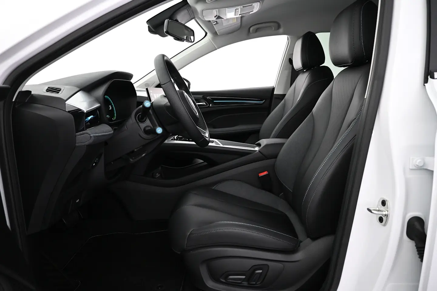 Car Image - 1fAHa7VBFaoojGRQjhBs7E