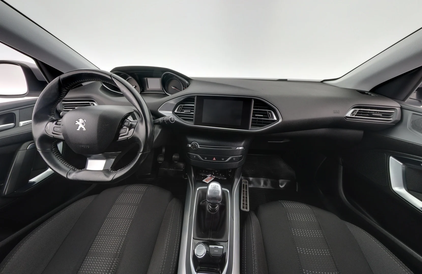 Car Image - 4d9SesOW4rapRIxeMWQkcX