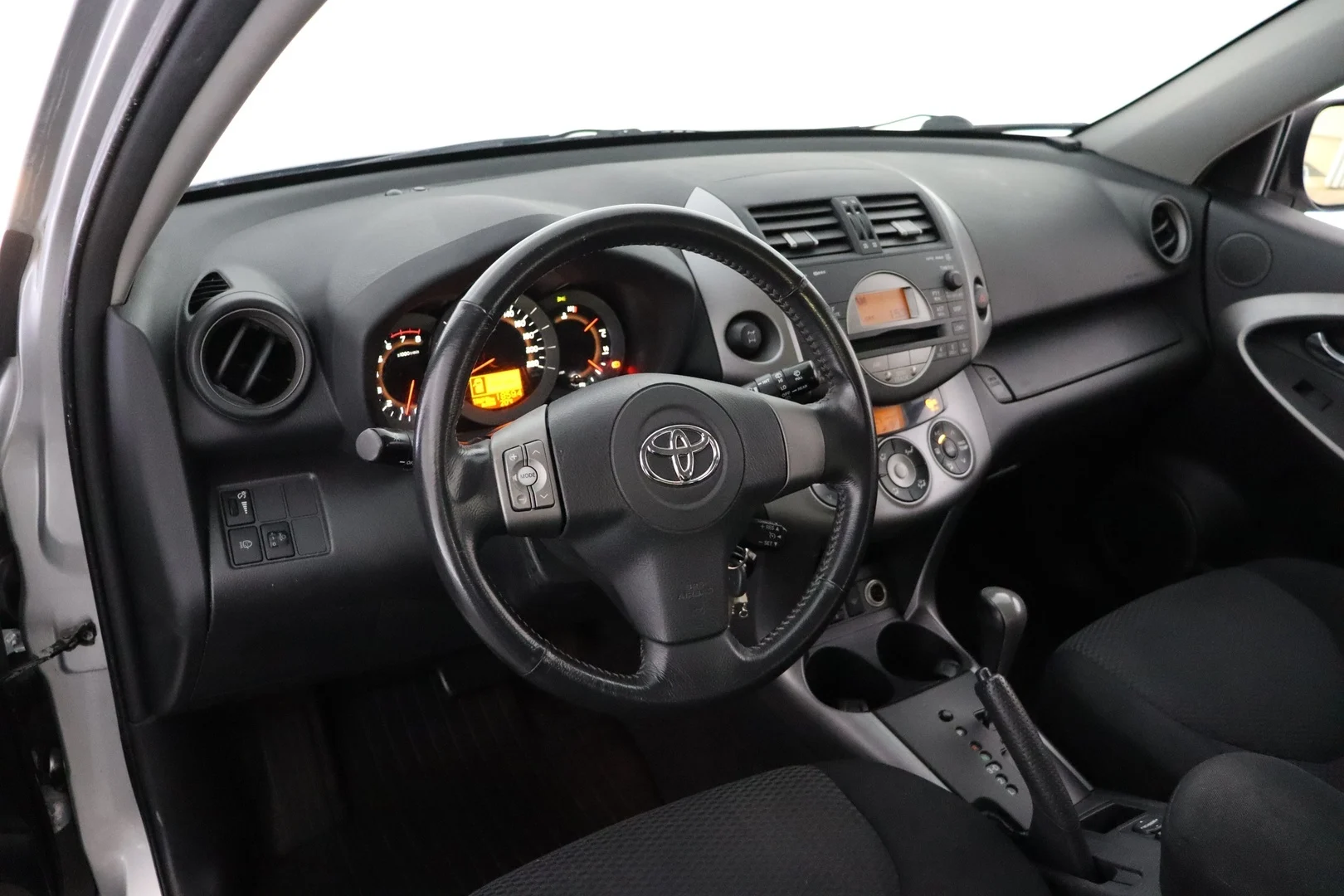 Car Image - 6Y9BYNWOuEyeXcV9SUSQki