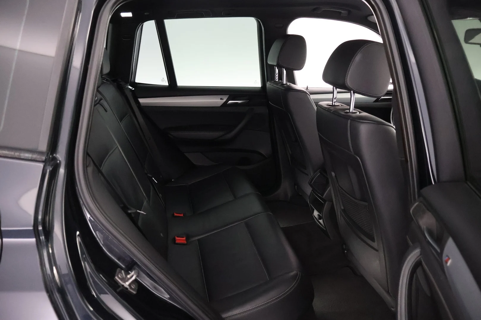 Car Image - bNyL0xdipFiKLkVPgUkjW