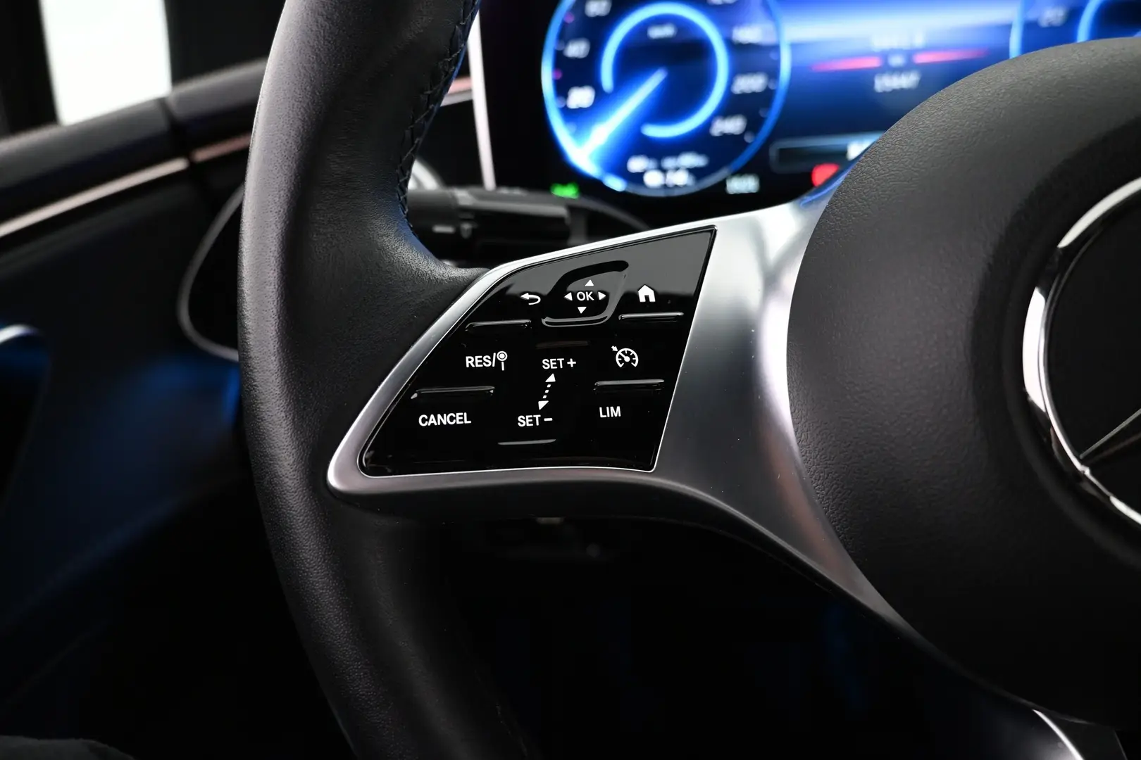 Car Image - 5LissfvYgwBpZxQ9PFOnBz