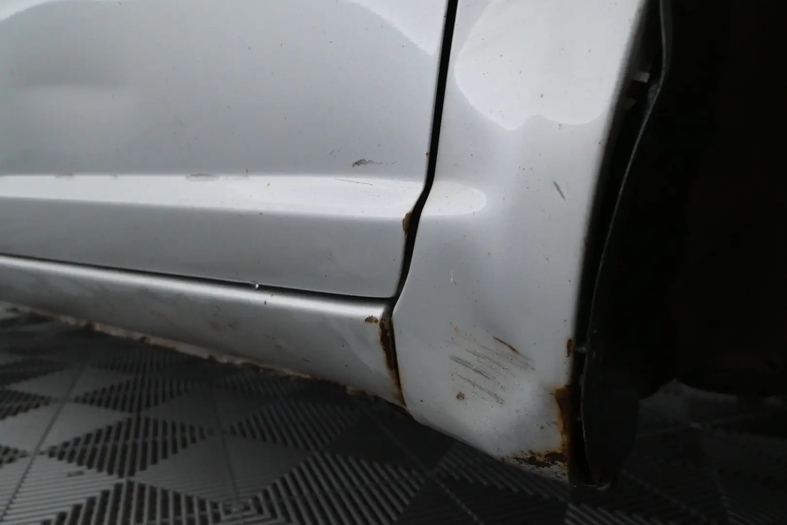 Car Image - 2zuwsvv2CruxqOsxBaXuna