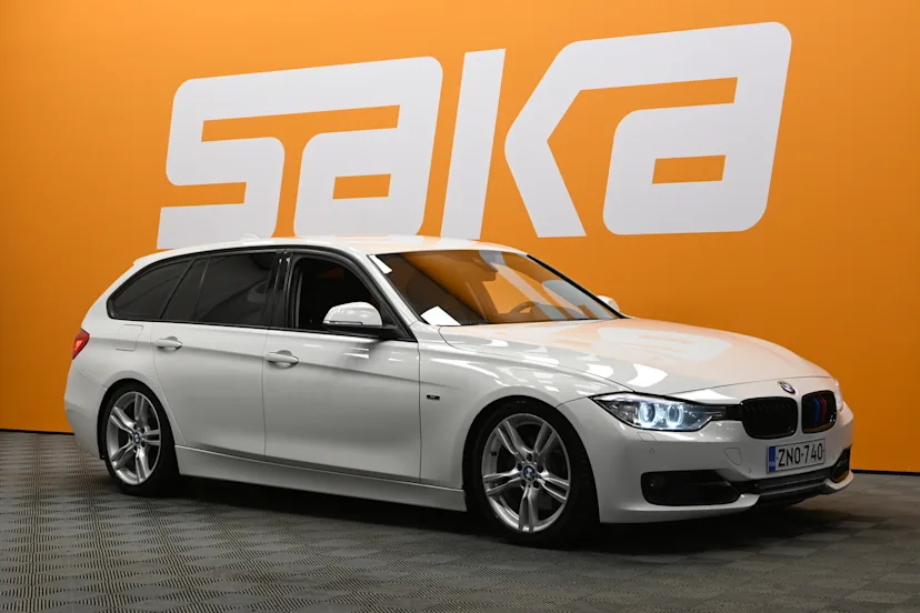 BMW 330