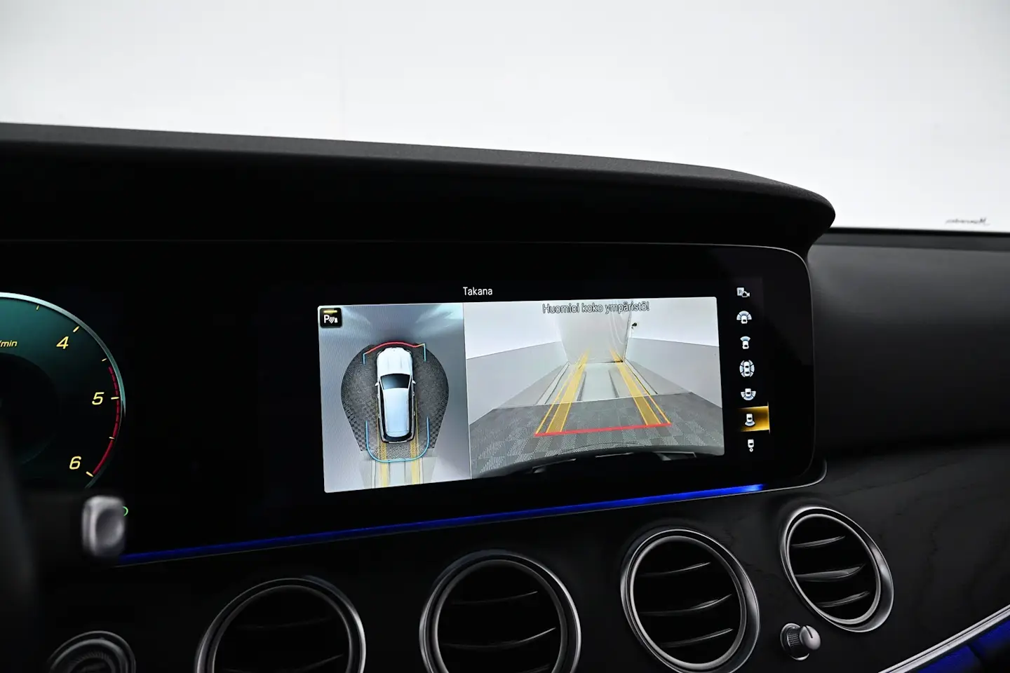 Car Image - 3PQm1YkJIRgl0e9BLc75BP