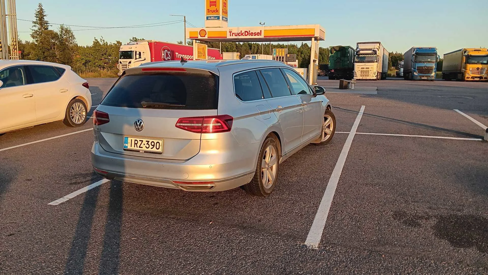 Car Image - 6O8Dr9Bw4HetnkkyFI3BwB