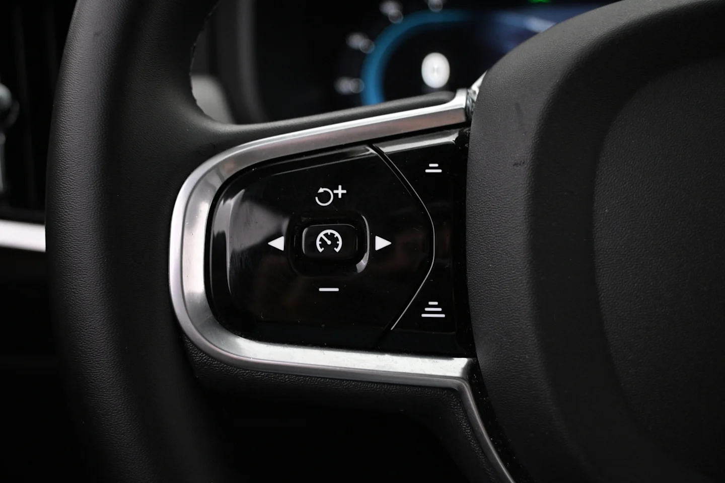 Car Image - 2x4YByNPSEeVz0huetR4uP