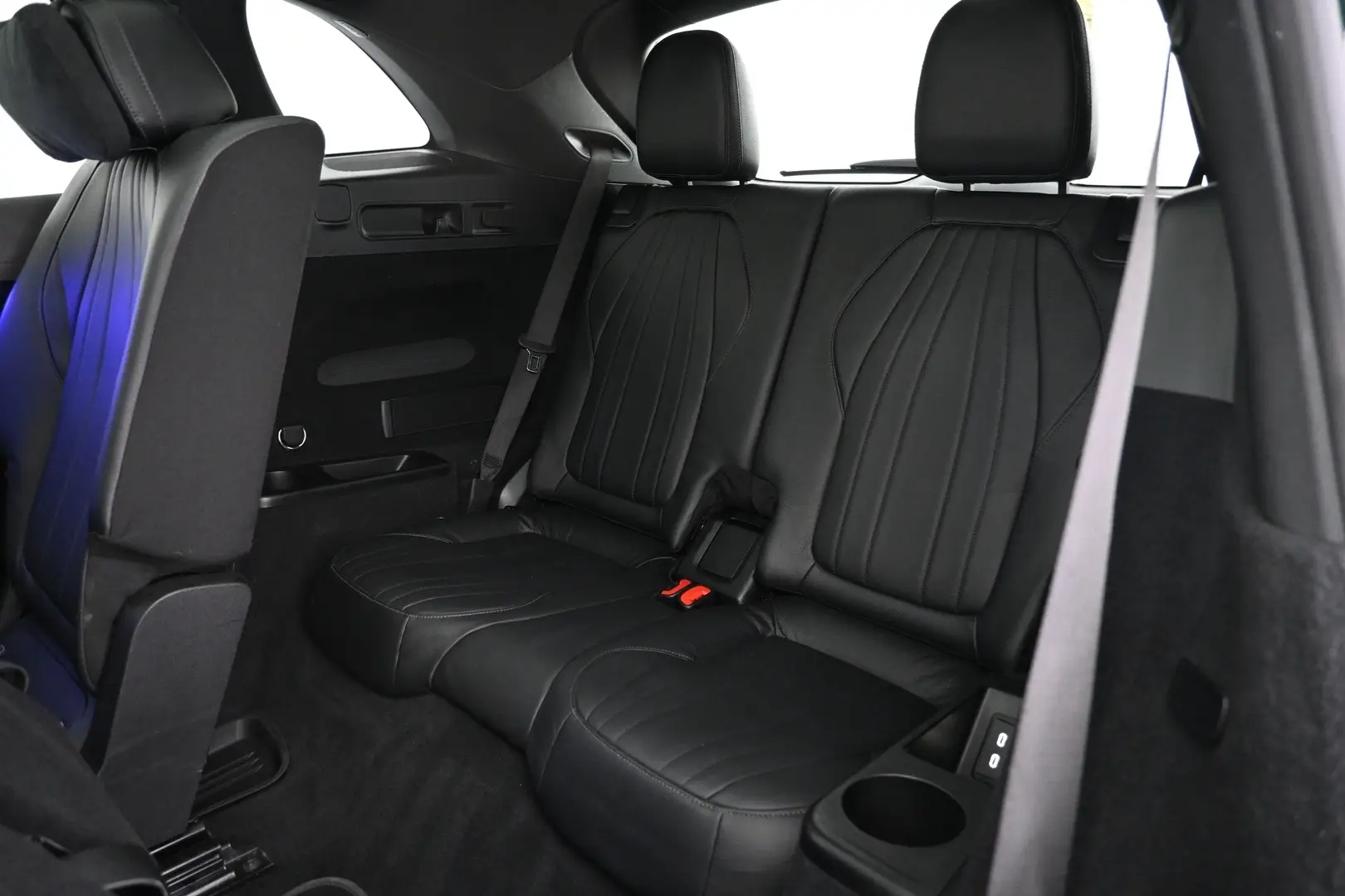 Car Image - 140ZII9XkbIkxbUb7sOgV6