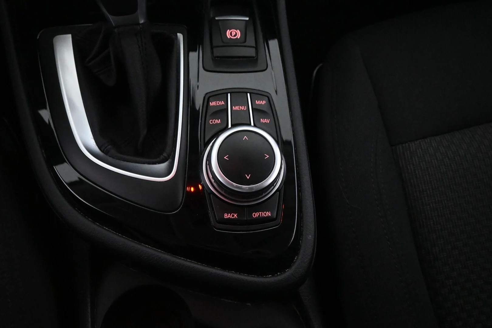 Car Image - 1C8LXoKYJU59HceSg4y7s0