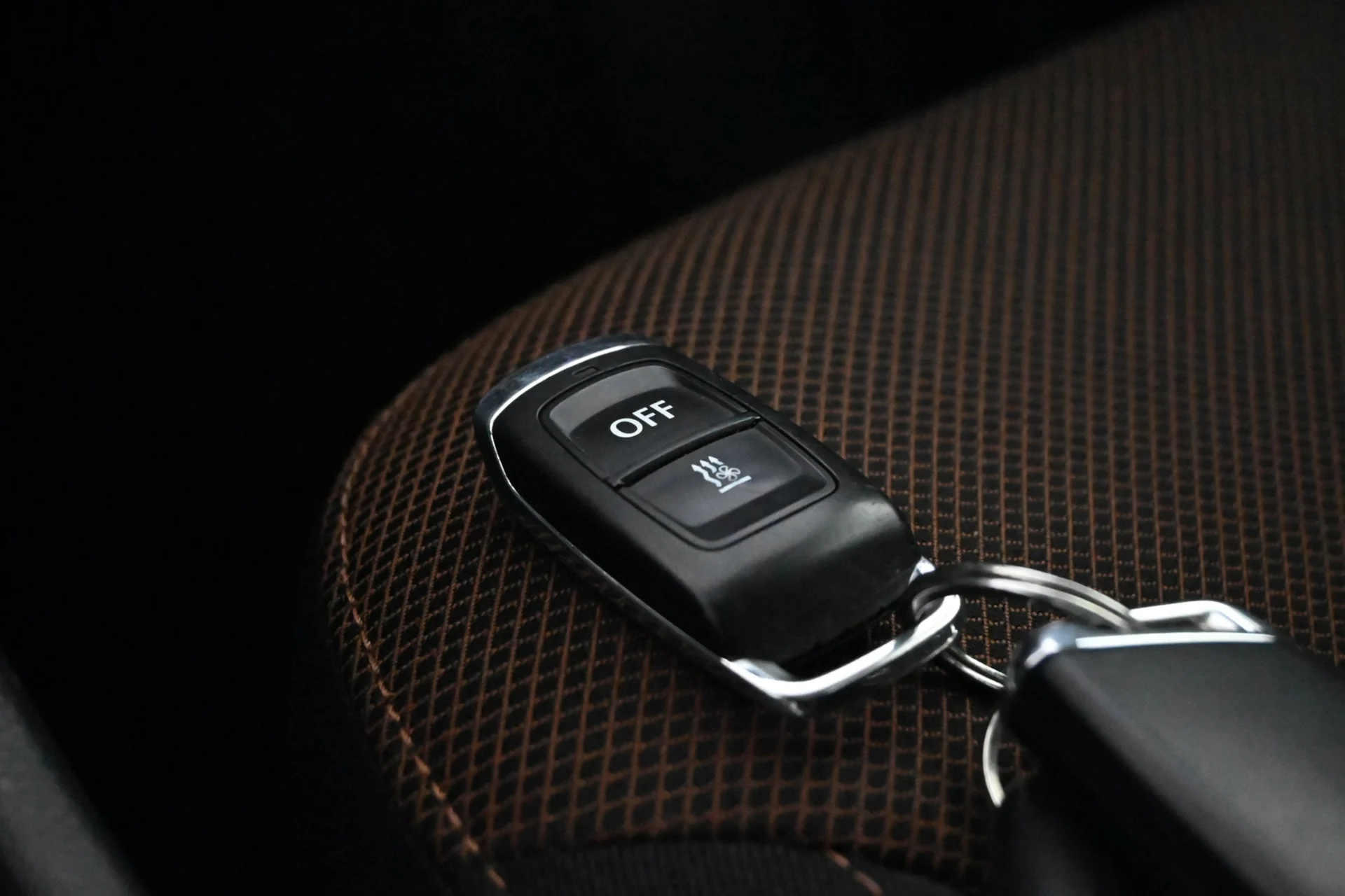 Car Image - 29ApSSFYxLKugIJRfs1iUJ