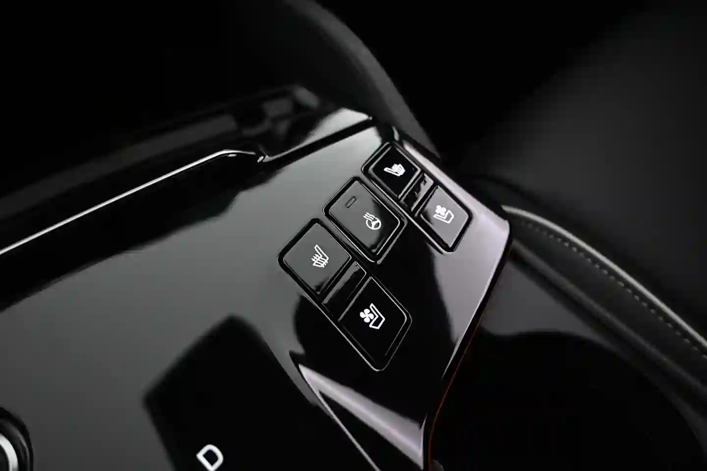 Car Image - 31WPzJGehcBWZ2tltHTe8U