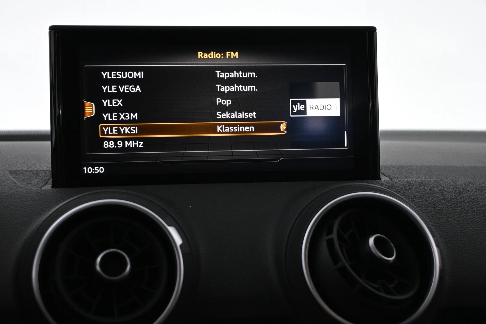 Car Image - 2g4cY4YqXgnwoXWvx8WBMH