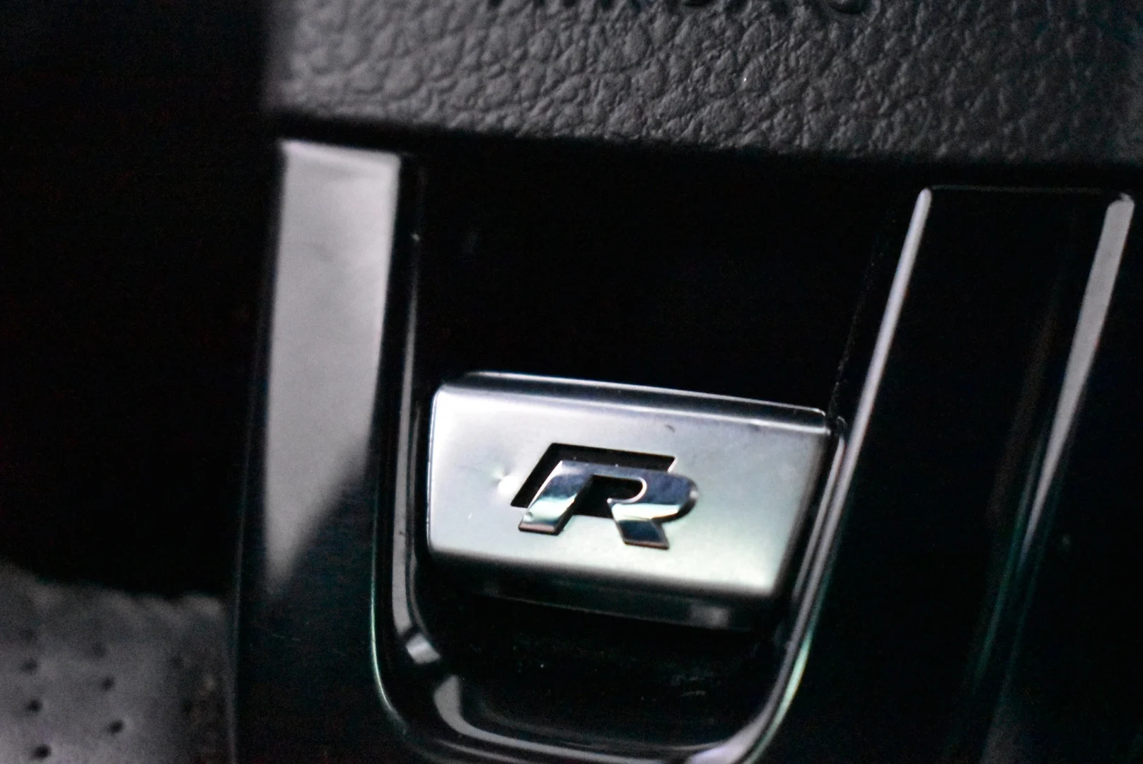 Car Image - 45VU7Fmcc1Tux0wrDwlVU6