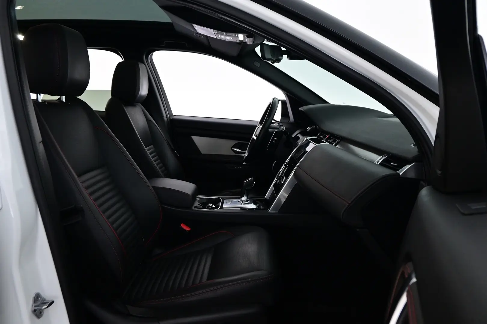 Car Image - 3HSpg8HLIiQh6kSnaHYRe7
