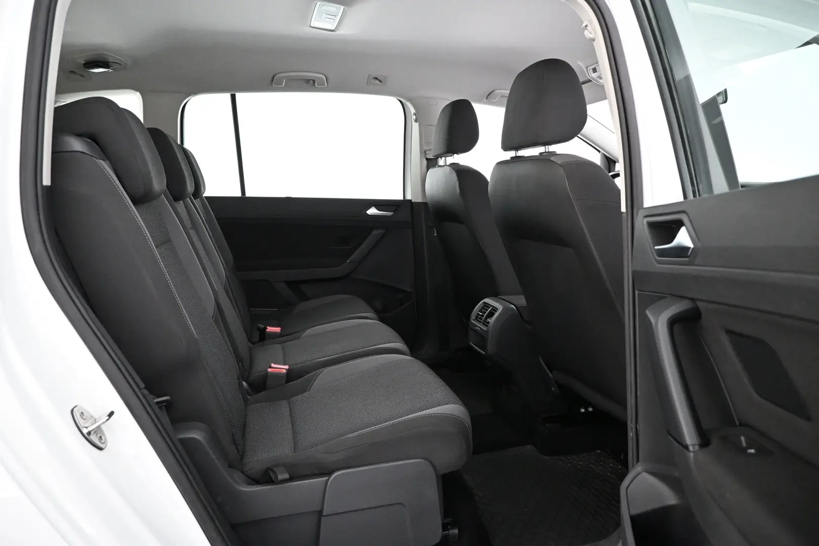 Car Image - 2zvWXzn12qgvCCo8xdNVU8