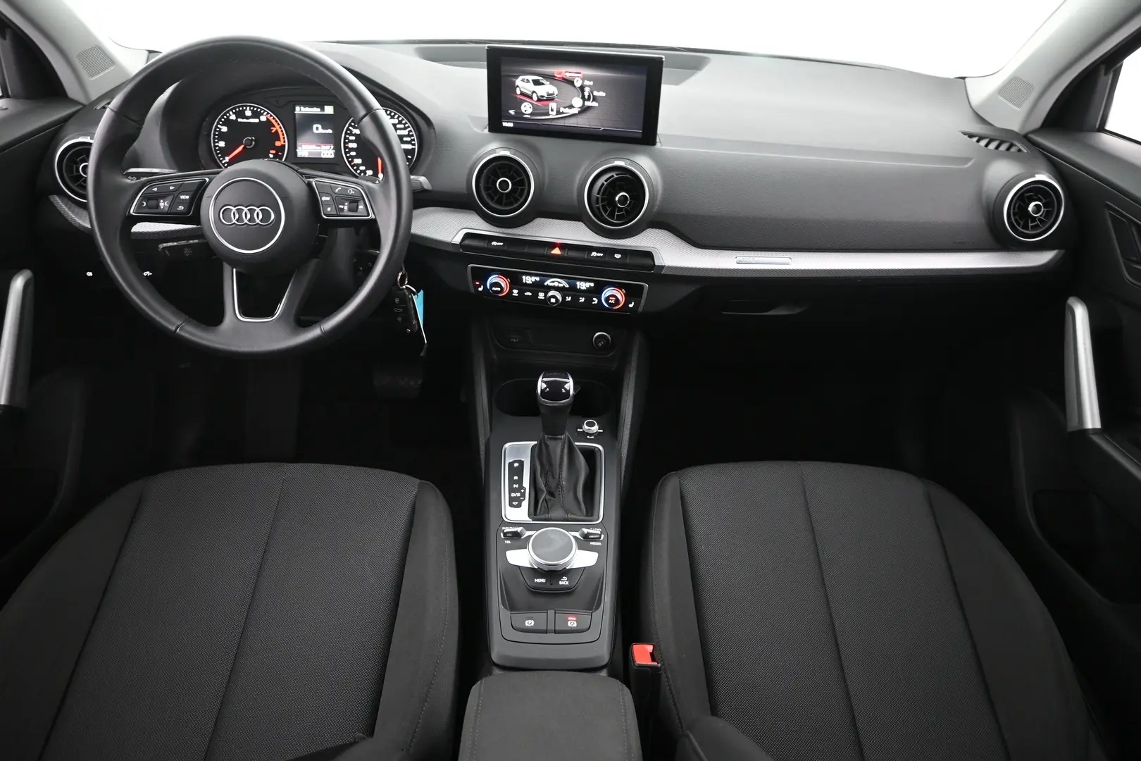 Car Image - 5QgoLNcioxKUQHyGHKXy4b