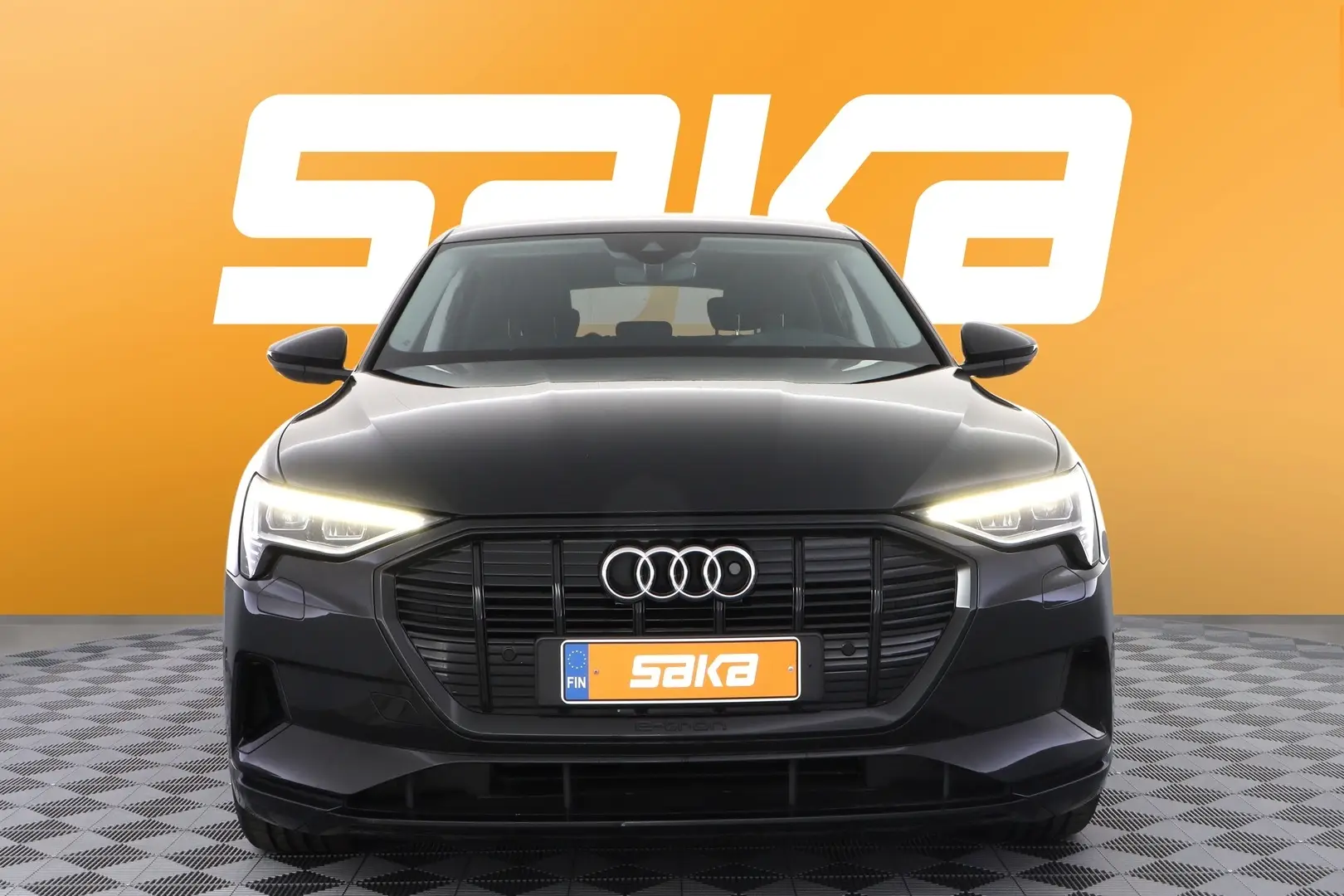 Car Image - 1mAQh5BRQZ33EZxdlqKxU9