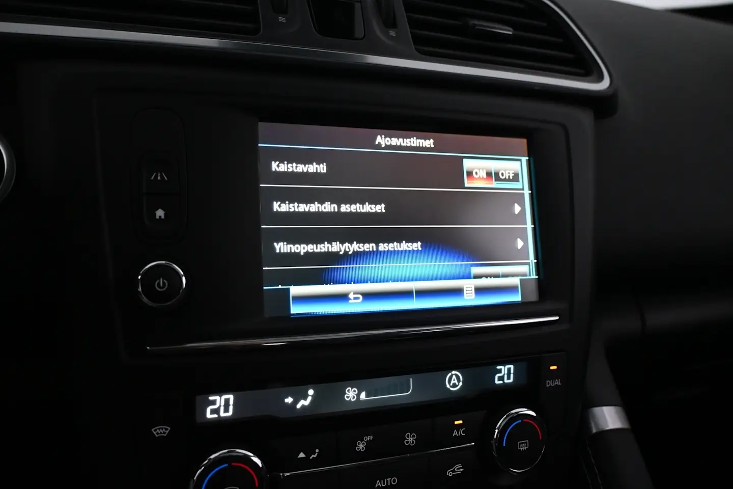 Car Image - 4XqsWYeUMPzzaAD6Cr1piC