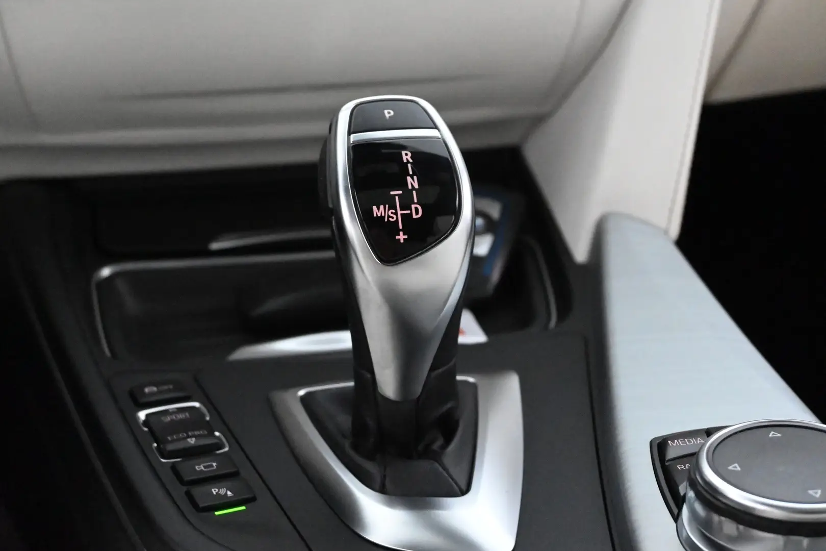 Car Image - 7FdF7kT4vil4Xlov08iISk