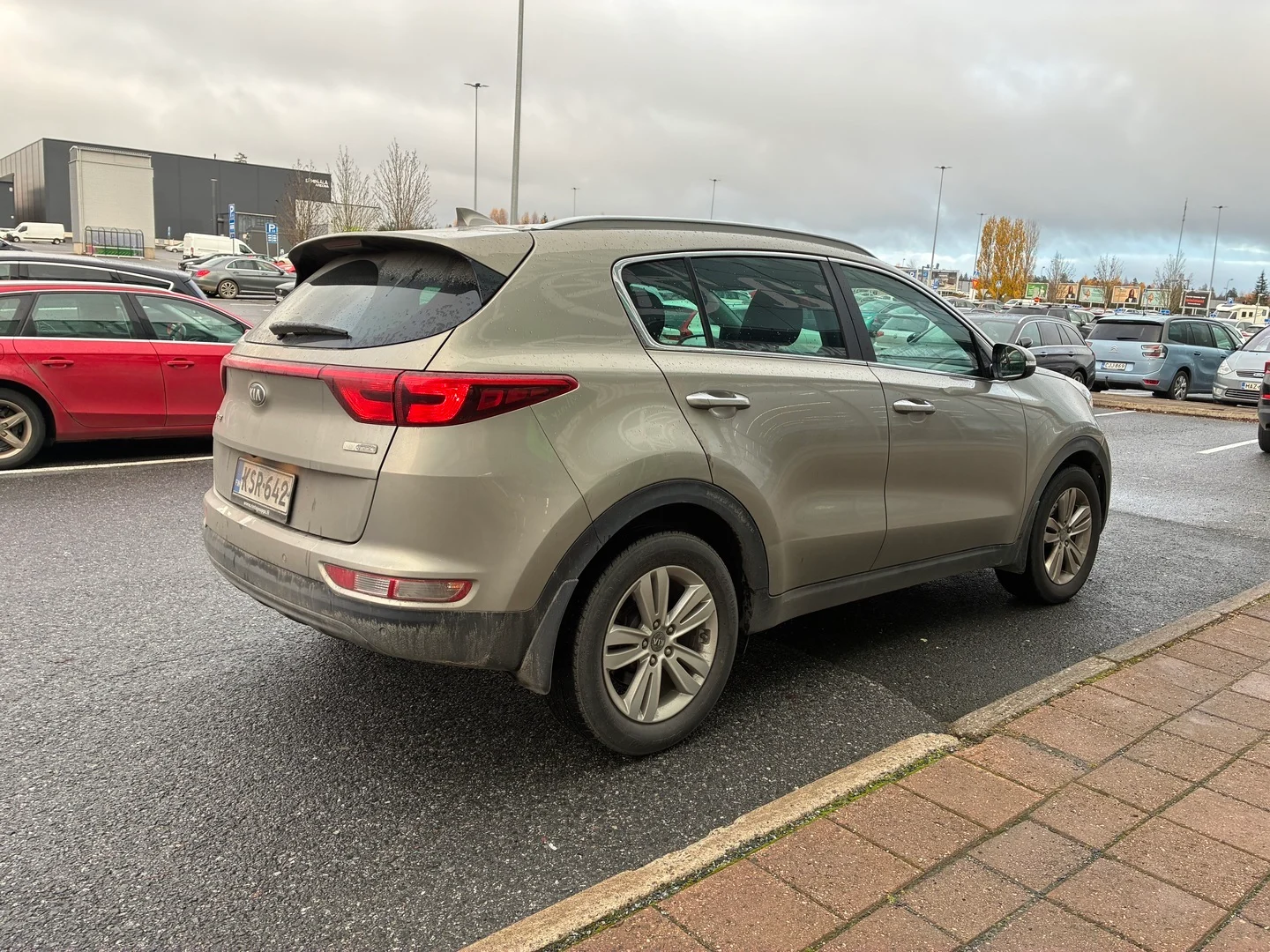 Car Image - 4GPivfSuAPFYvJCpoQ7iqE