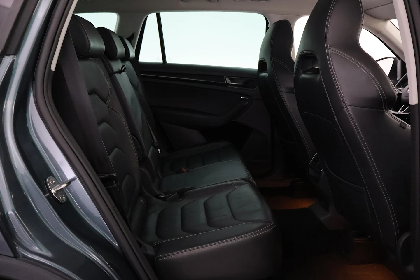 Car Image - 5W27lvXRXjQACUJ2dayCZp