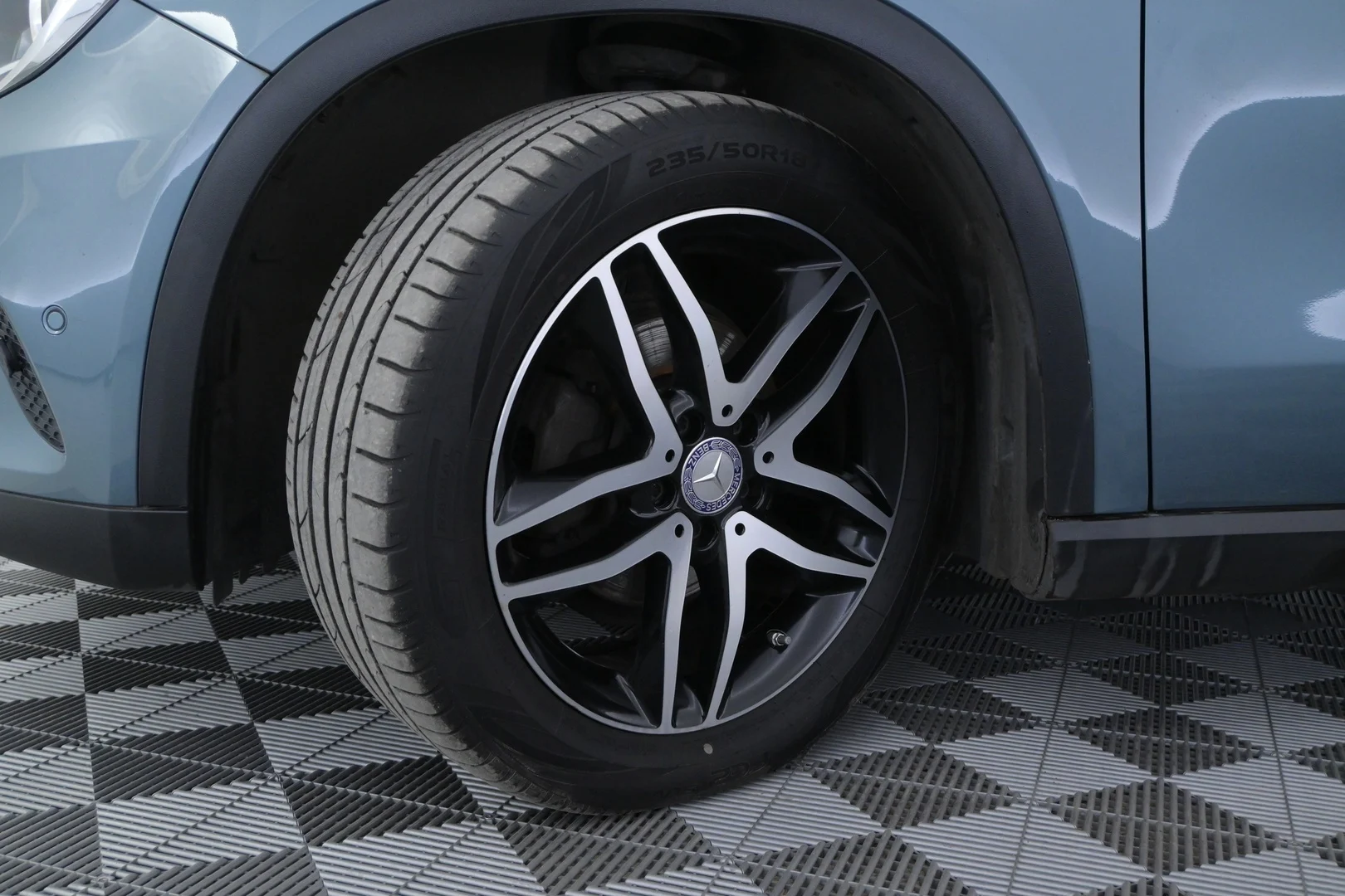 Car Image - 6qtzmonDKsbvinOuZjIoQG