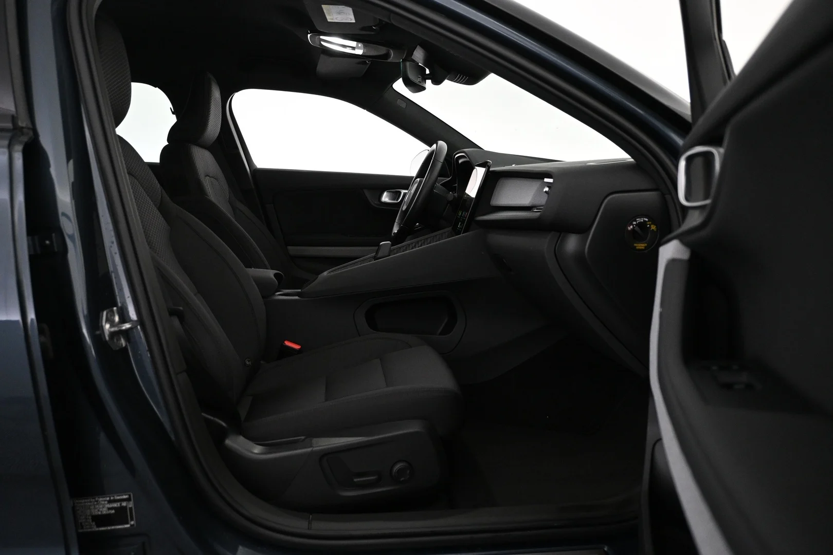 Car Image - WzOgwSe8hr7zyeHpvFfoS