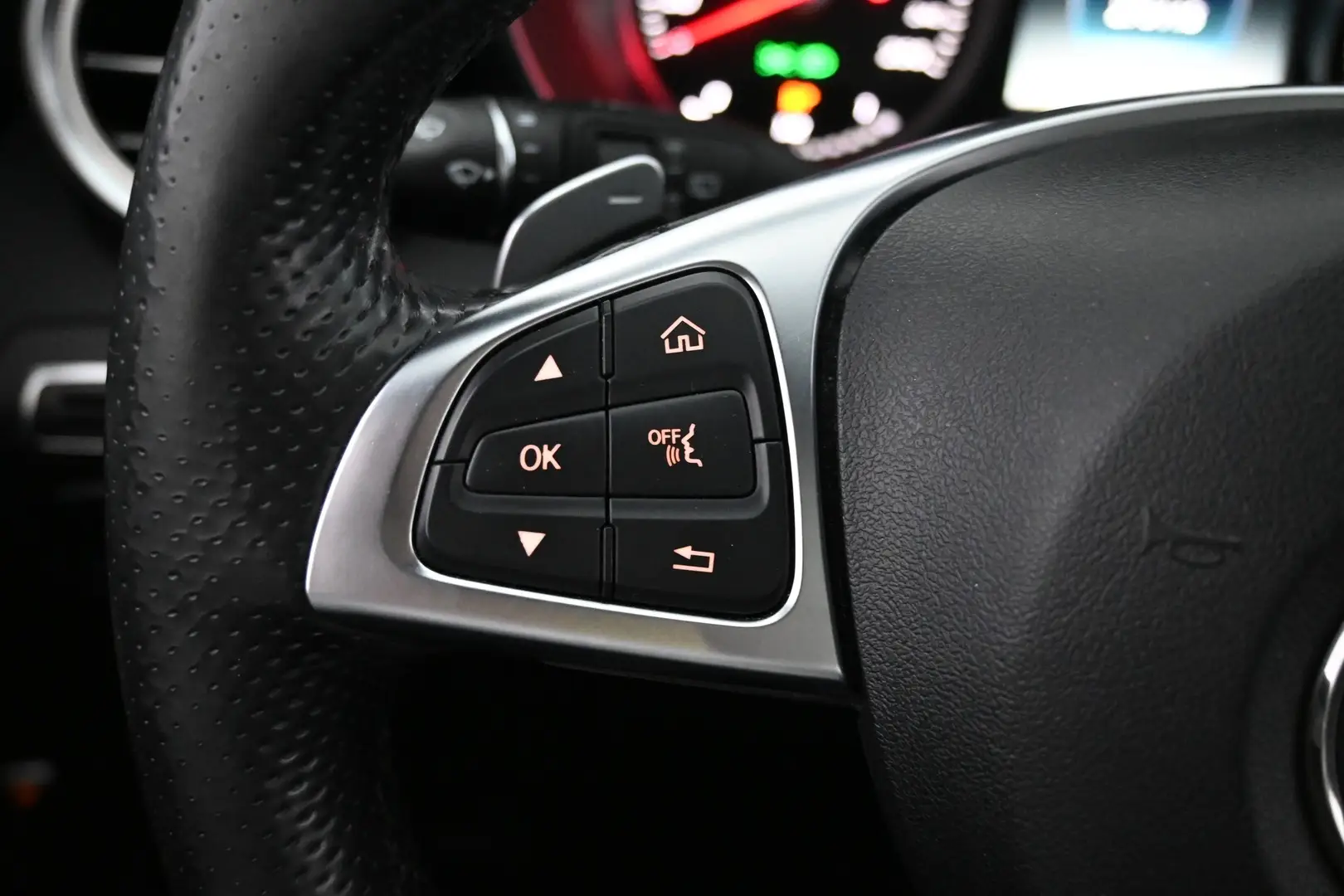Car Image - 7dHGid6Zq1DvDHPy2uqlW5