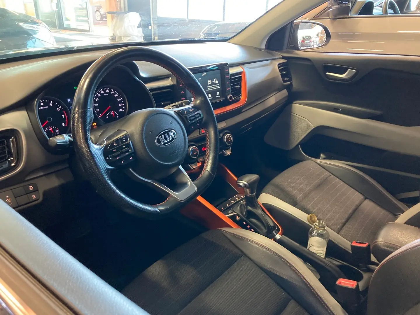 Car Image - 7xvJQD982LIav8IP4bP57J
