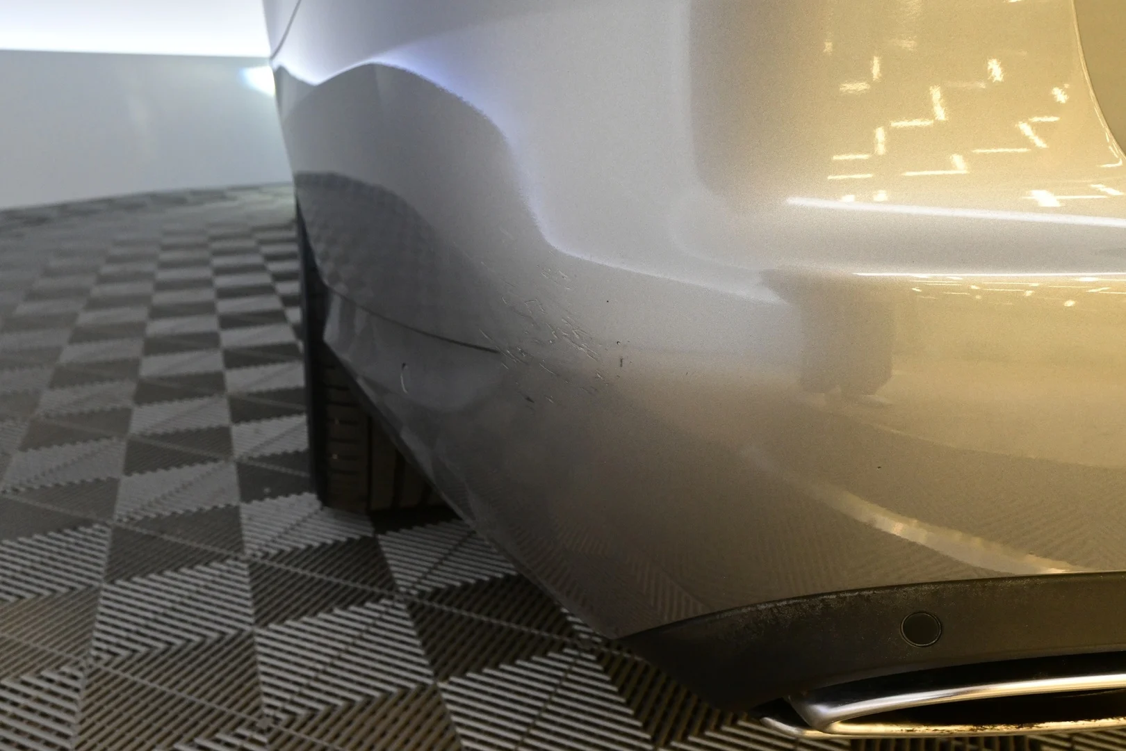 Car Image - 3Q1cmYW1wquo21rty4CEox