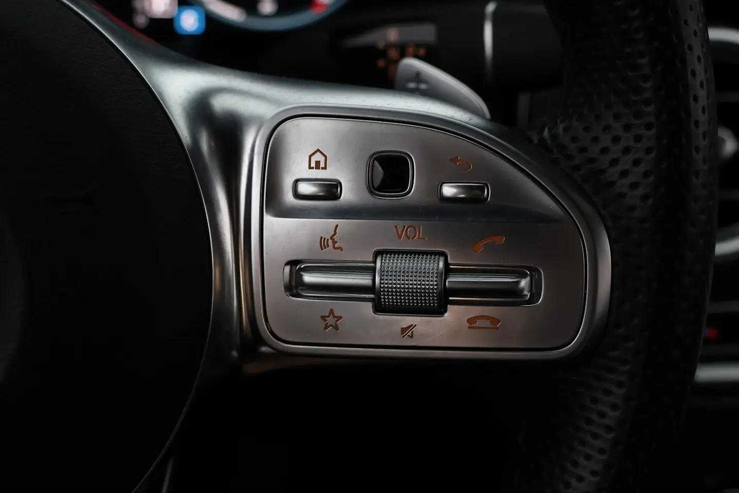 Car Image - 3O7T4uXrNH547L0pPZ9GOu