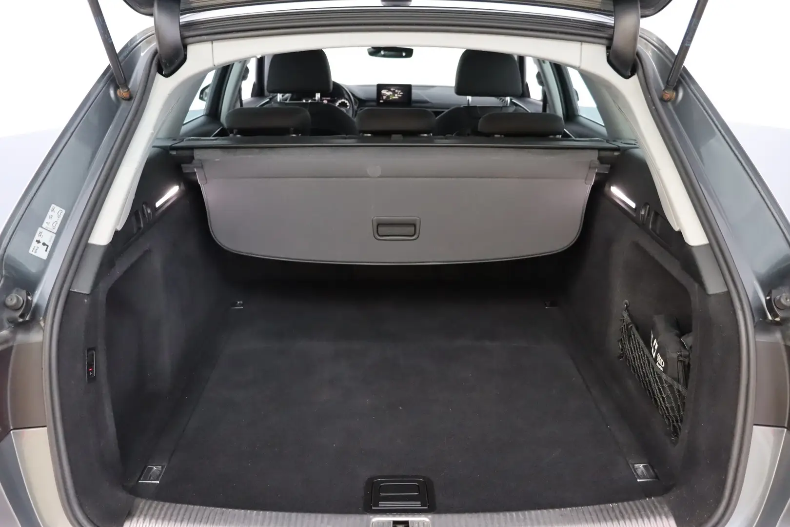 Car Image - 1eSJf6mDHlPIdmTNVB3GZd