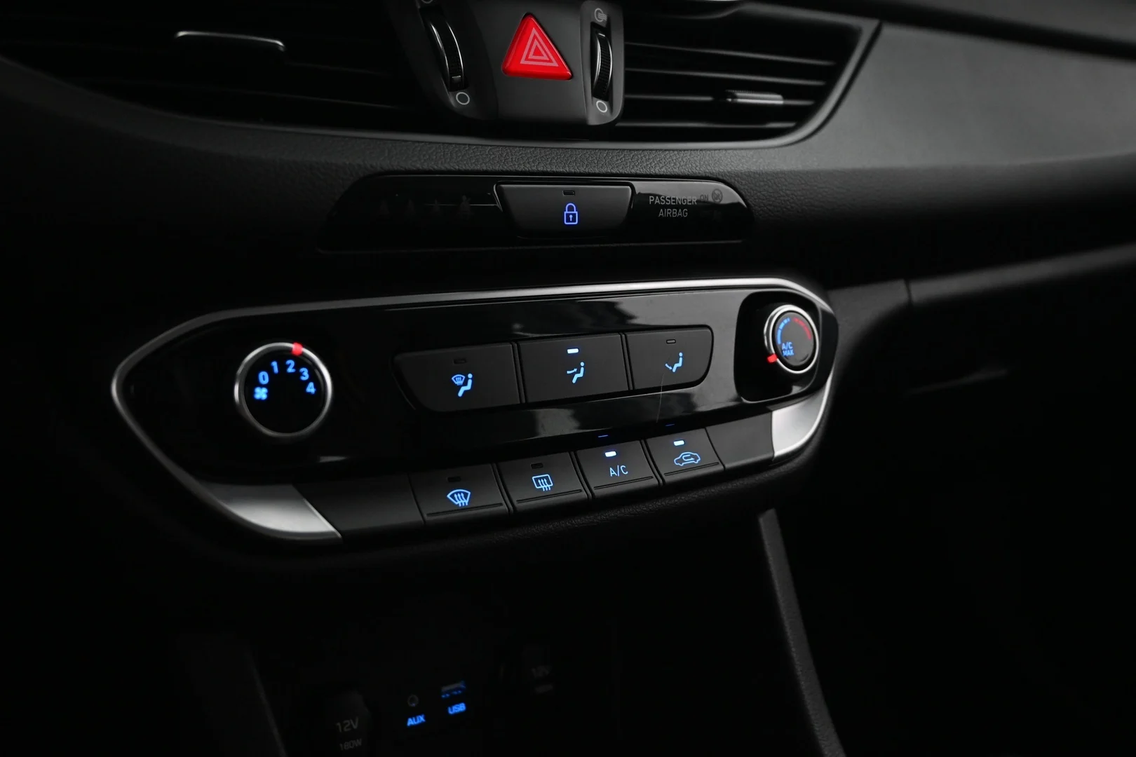 Car Image - 7e8wiUeOeohBhJ3IYyITE