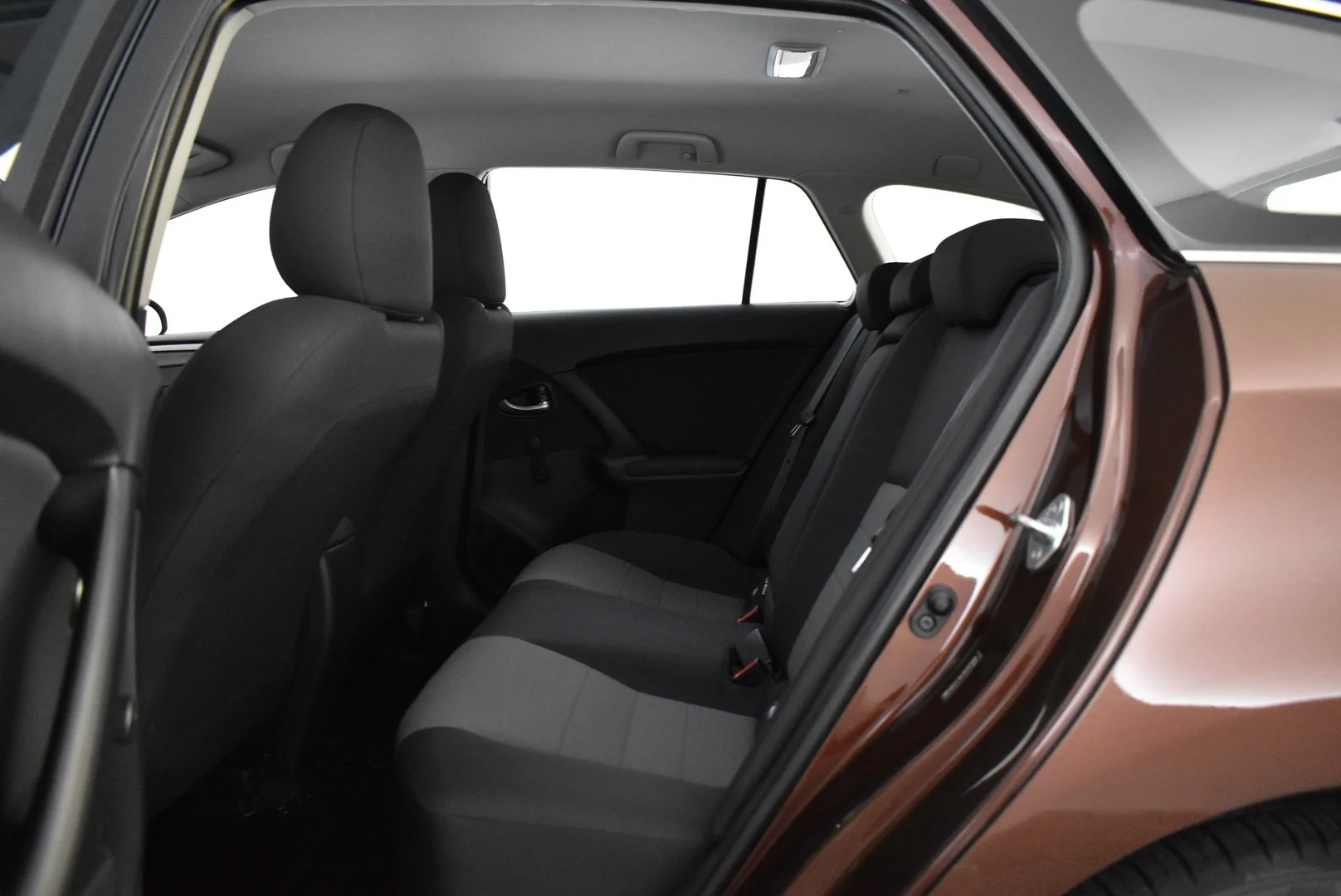 Car Image - 9ADQHTya3eQ6nZ4m0lgum